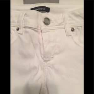Bebe capris size 28
